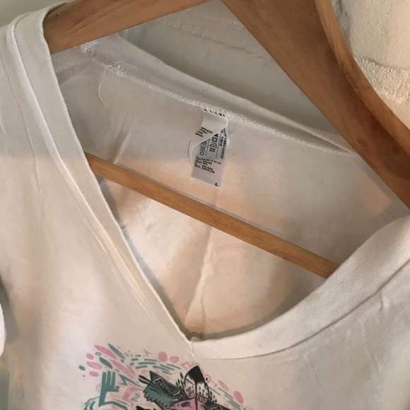 Society6 Women’s Graphic tee Totem Native White Pastel Pink Aqua L - Picture 3 of 4